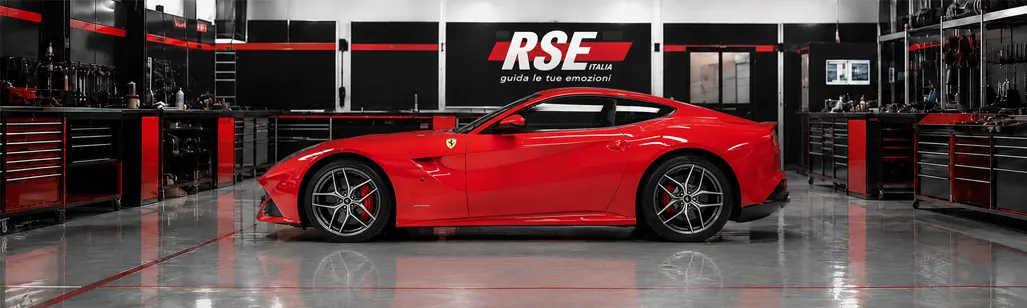 Ferrari F12 — foto 2