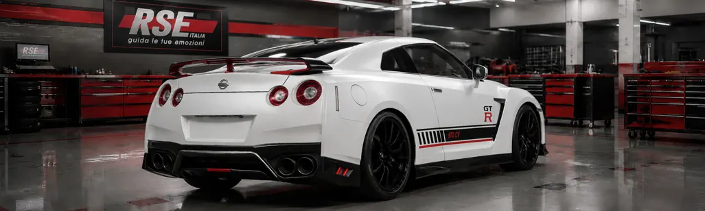 Nissan GT-R — foto 3