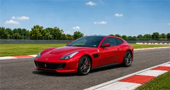 Ferrari GTC4 Lusso V12